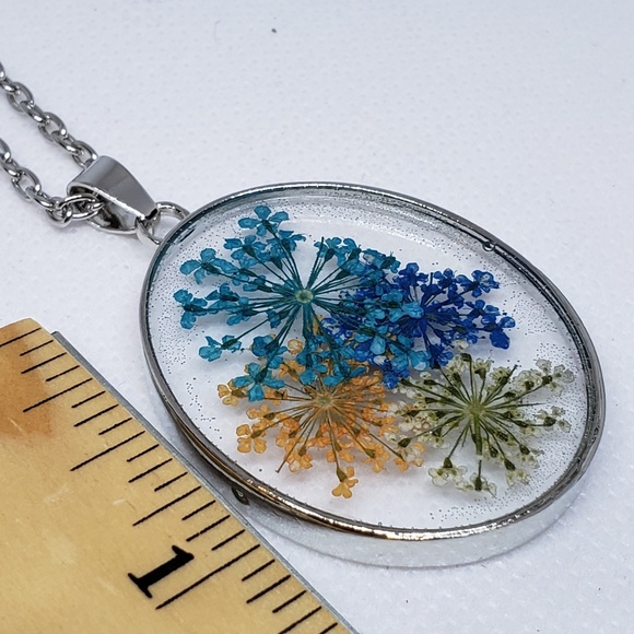 NWT Dried Flower Pendant Necklace great gift - Picture 4 of 5